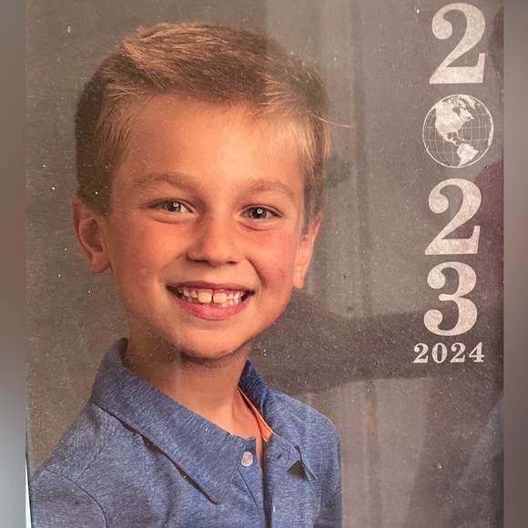 Meet your Posher, Tabitha - Picture 3 of 4